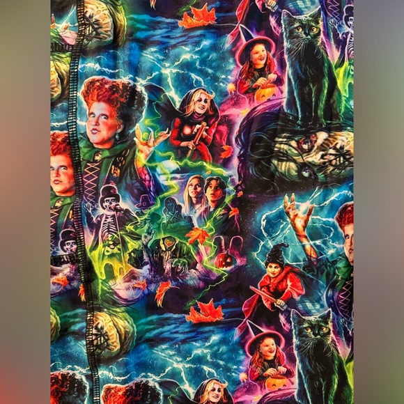 TC2 Hocus Pocus all over pattern full length leggings - Picture 3 of 4